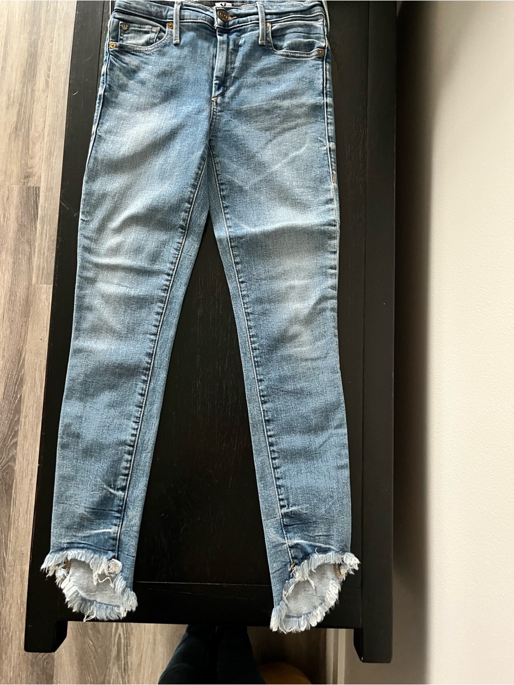 True Religion light Blue Frayed Hem Women’s Jeans
